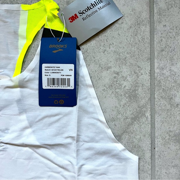 NWT Brooks Women’s Carbonite Tank - Nightlife/Reflective - Picture 3 of 8